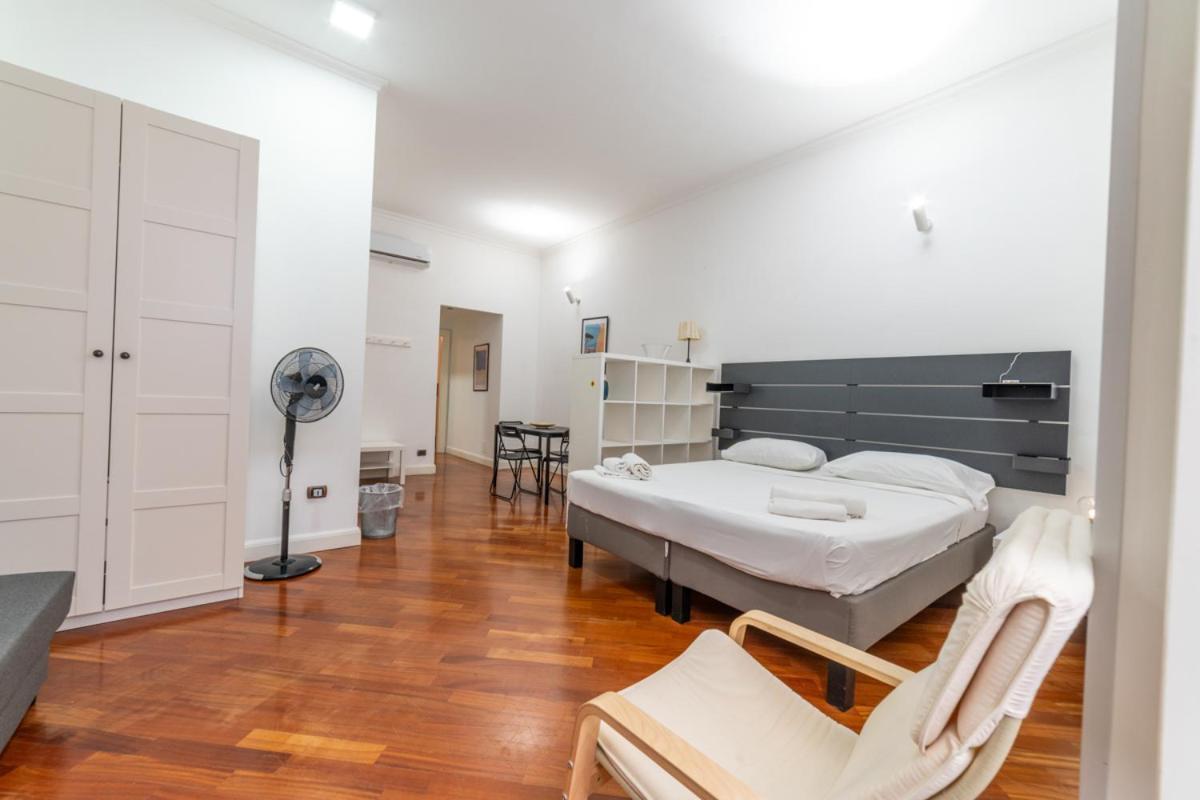Via Atri 25 Lejlighed Napoli Eksteriør billede